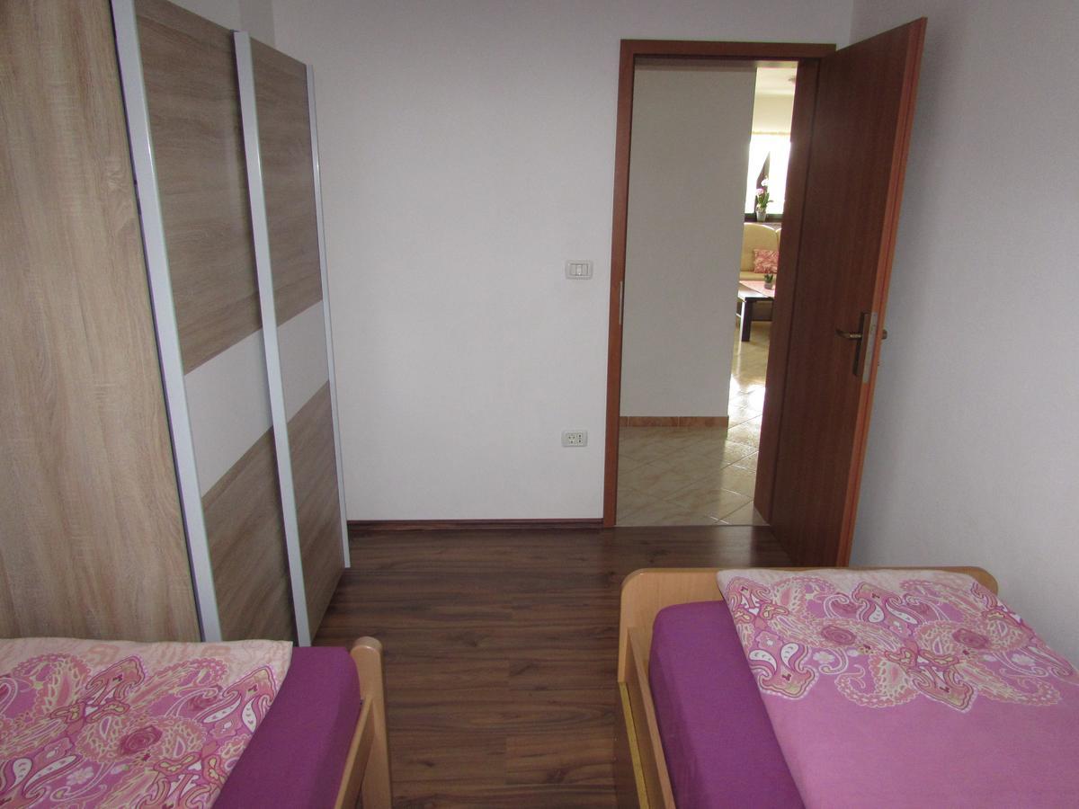 Apartments Goga Umag Extérieur photo