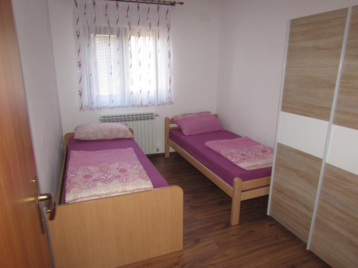 Apartments Goga Umag Extérieur photo