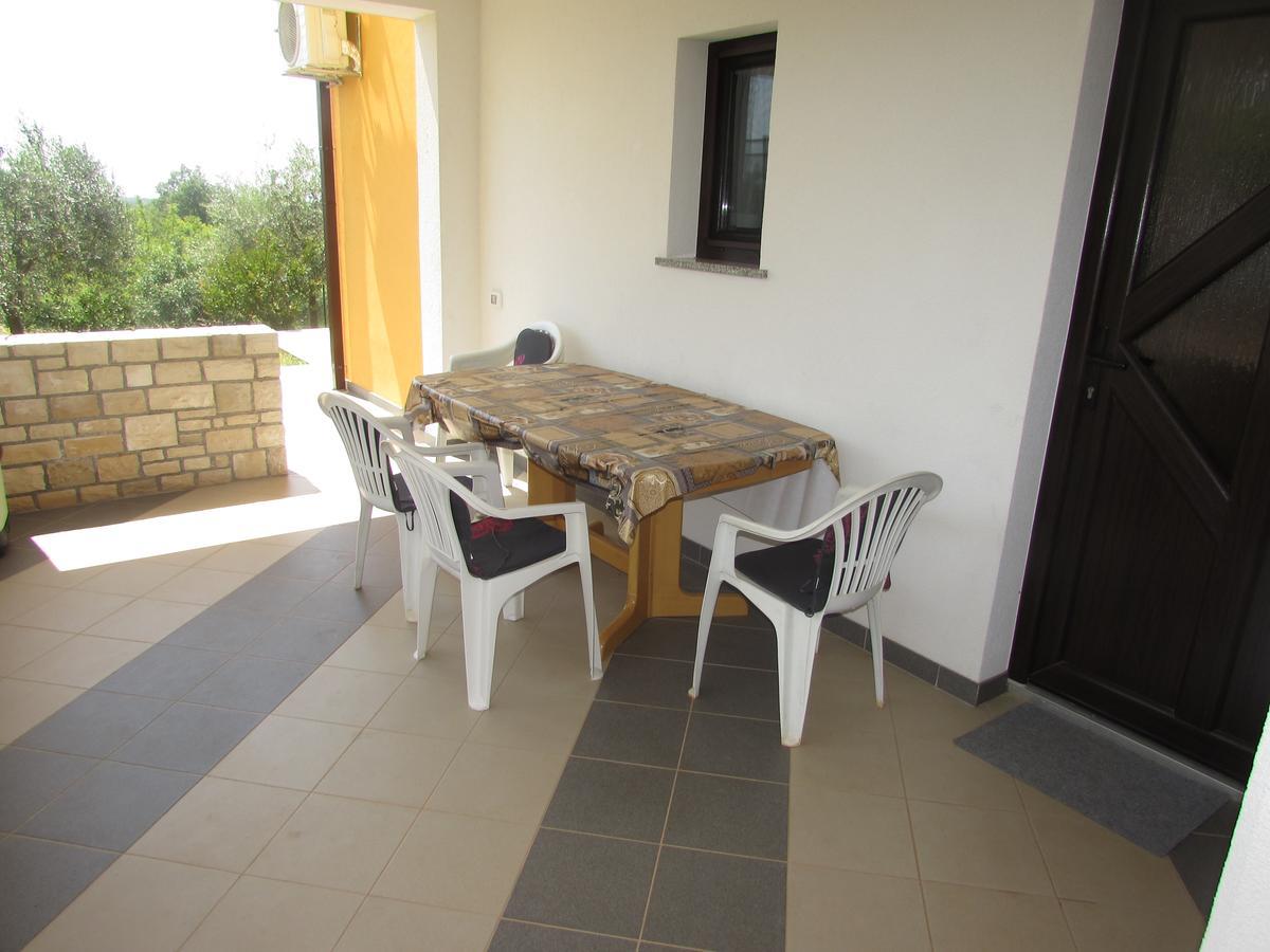 Apartments Goga Umag Extérieur photo