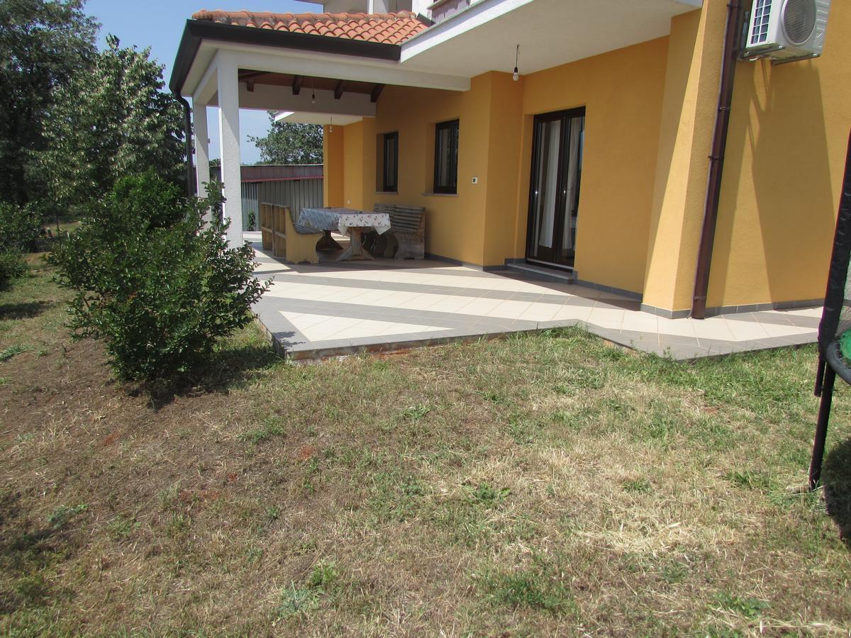 Apartments Goga Umag Extérieur photo