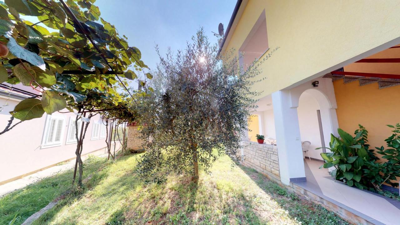 Apartments Goga Umag Extérieur photo
