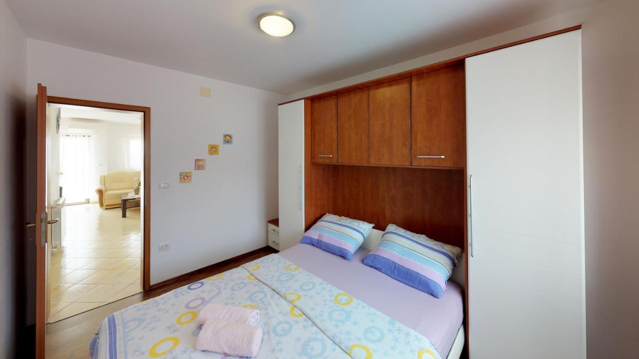 Apartments Goga Umag Extérieur photo